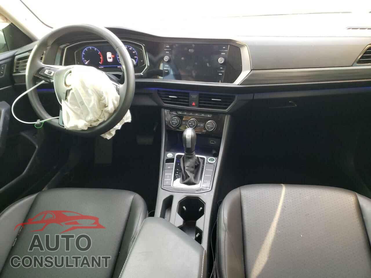 VOLKSWAGEN JETTA 2020 - 3VWEB7BU7LM008149