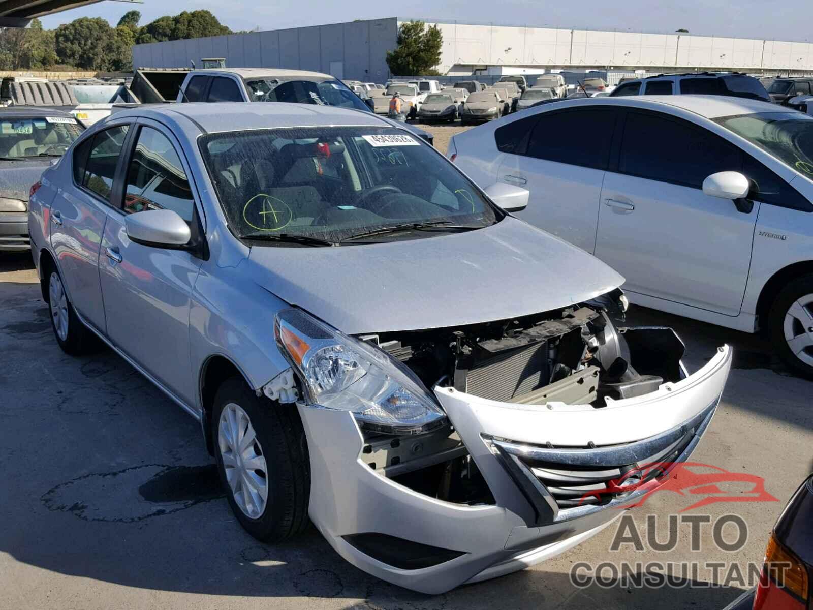 NISSAN VERSA 2015 - 3N1CN7APXFL861381