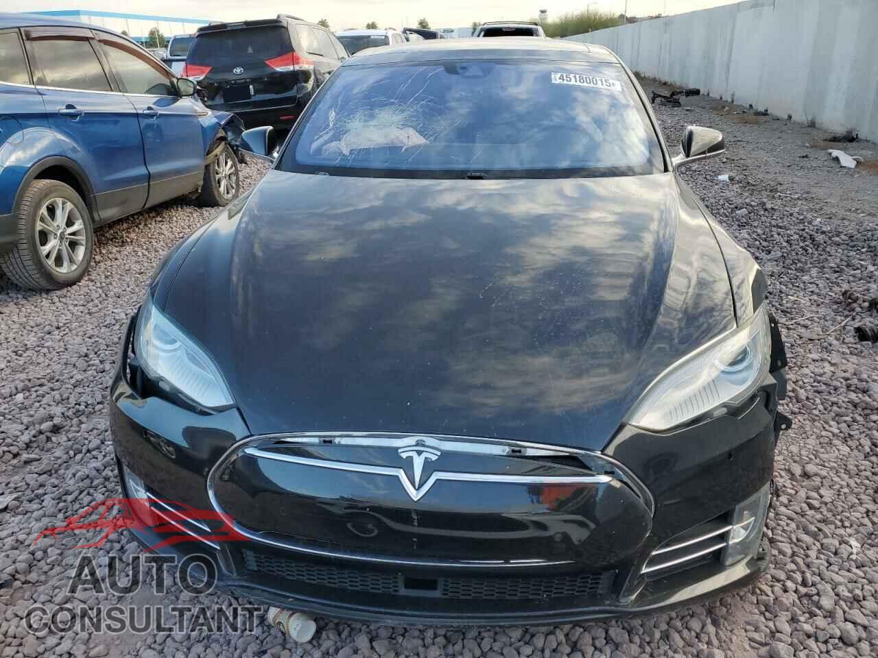 TESLA MODEL S 2015 - 5YJSA1E21FF111933