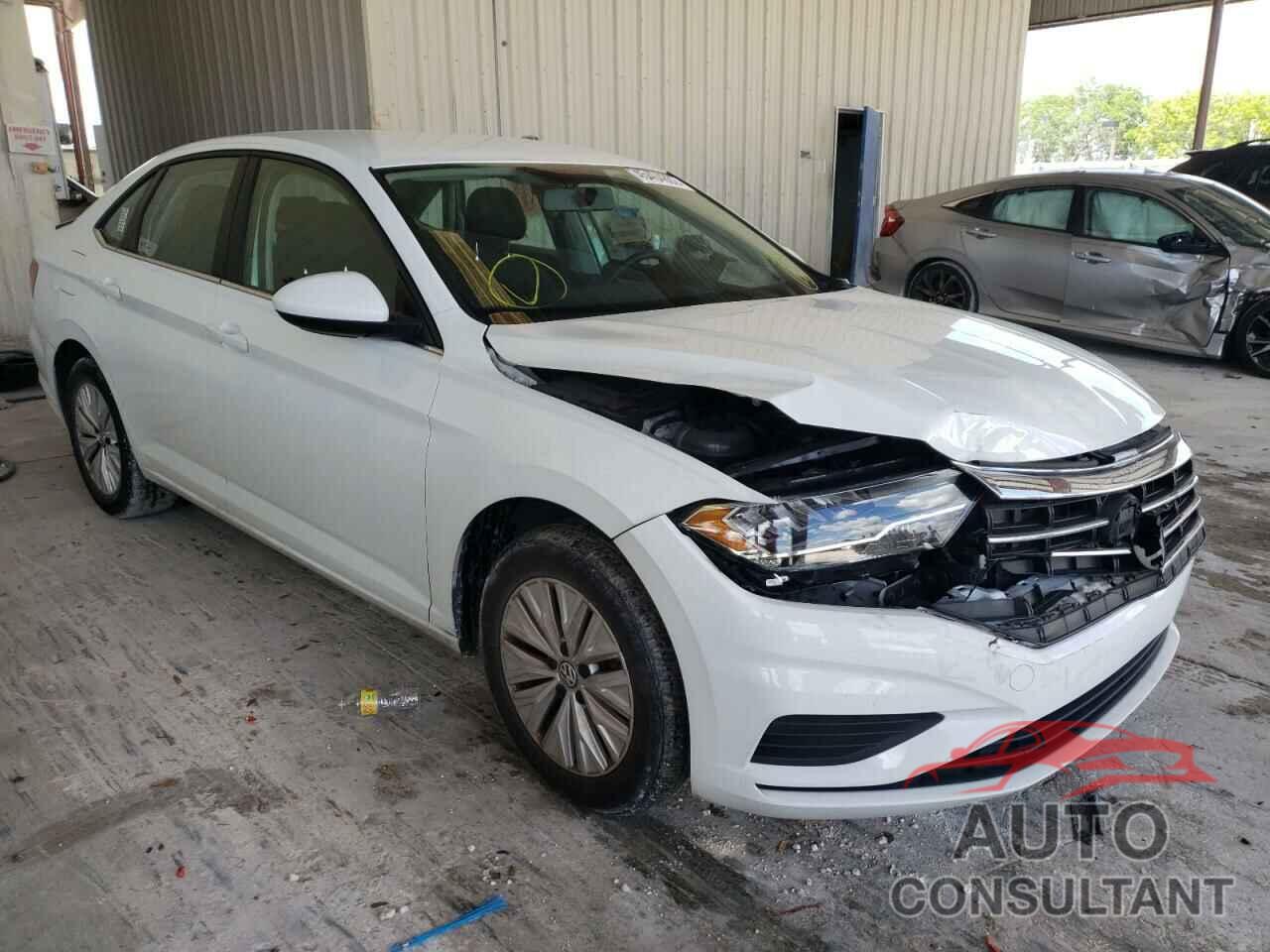 VOLKSWAGEN JETTA 2019 - 3VWN57BU4KM177387
