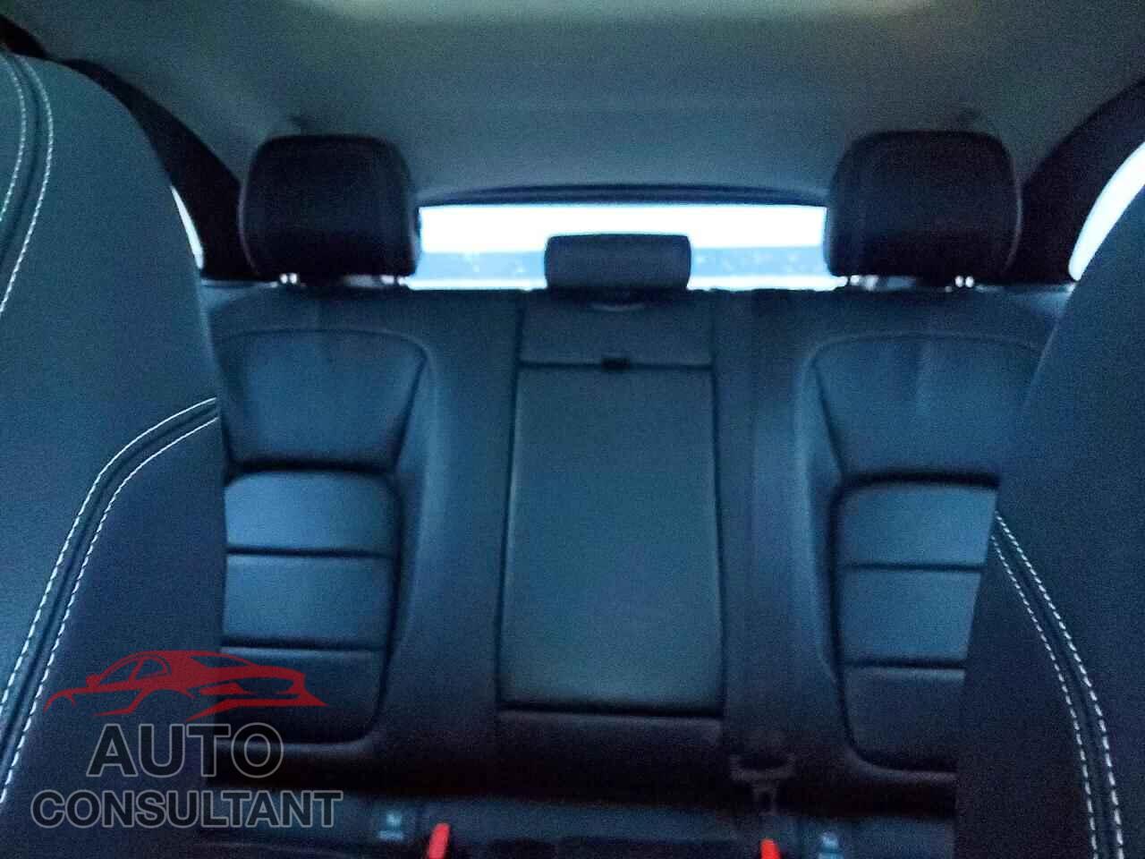 JAGUAR F-PACE 2017 - SADCM2BV3HA056000
