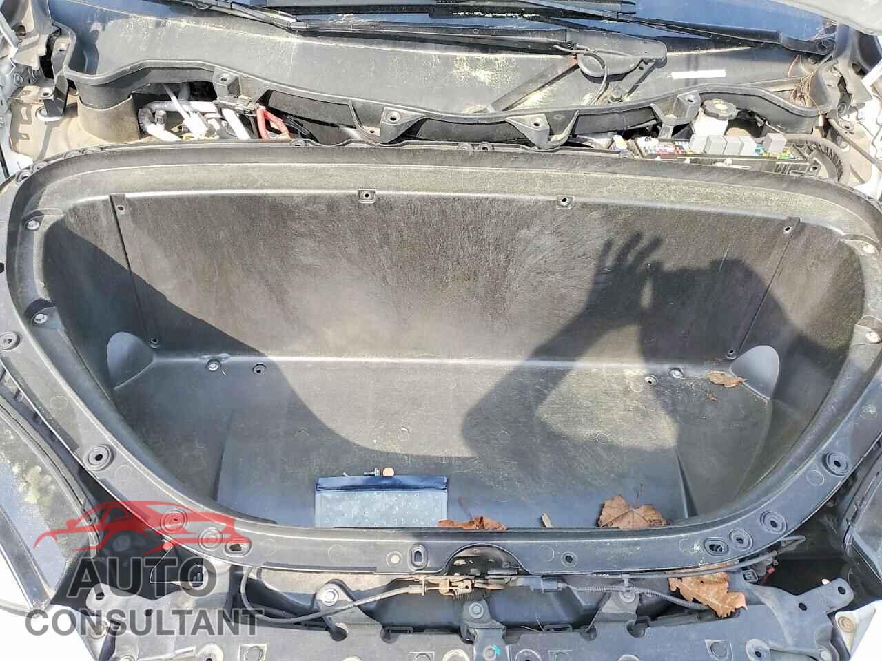 TESLA MODEL X 2016 - 5YJXCBE25GF022017