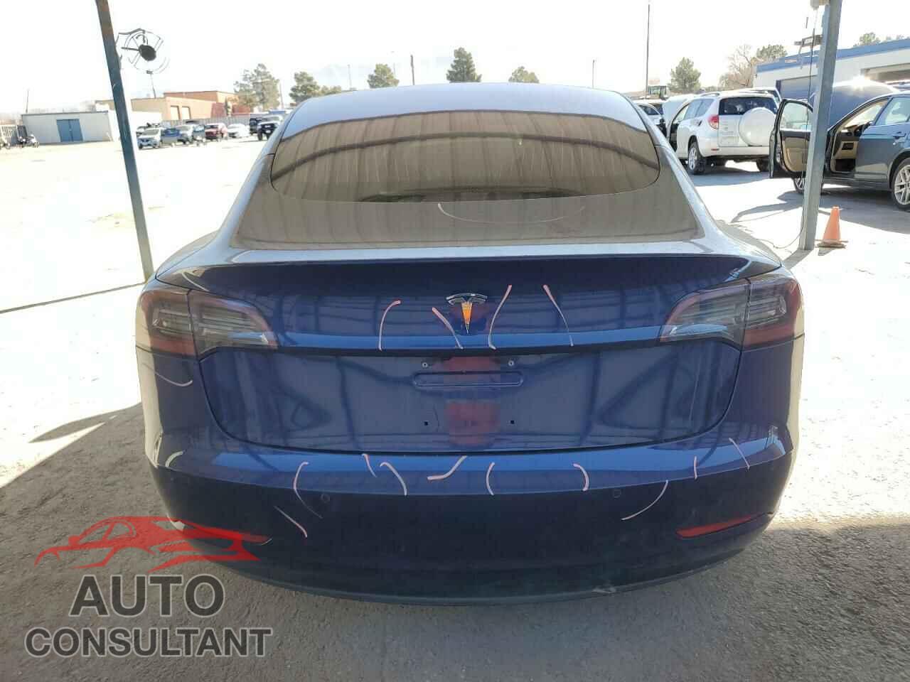 TESLA MODEL 3 2018 - 5YJ3E1EA1JF038510