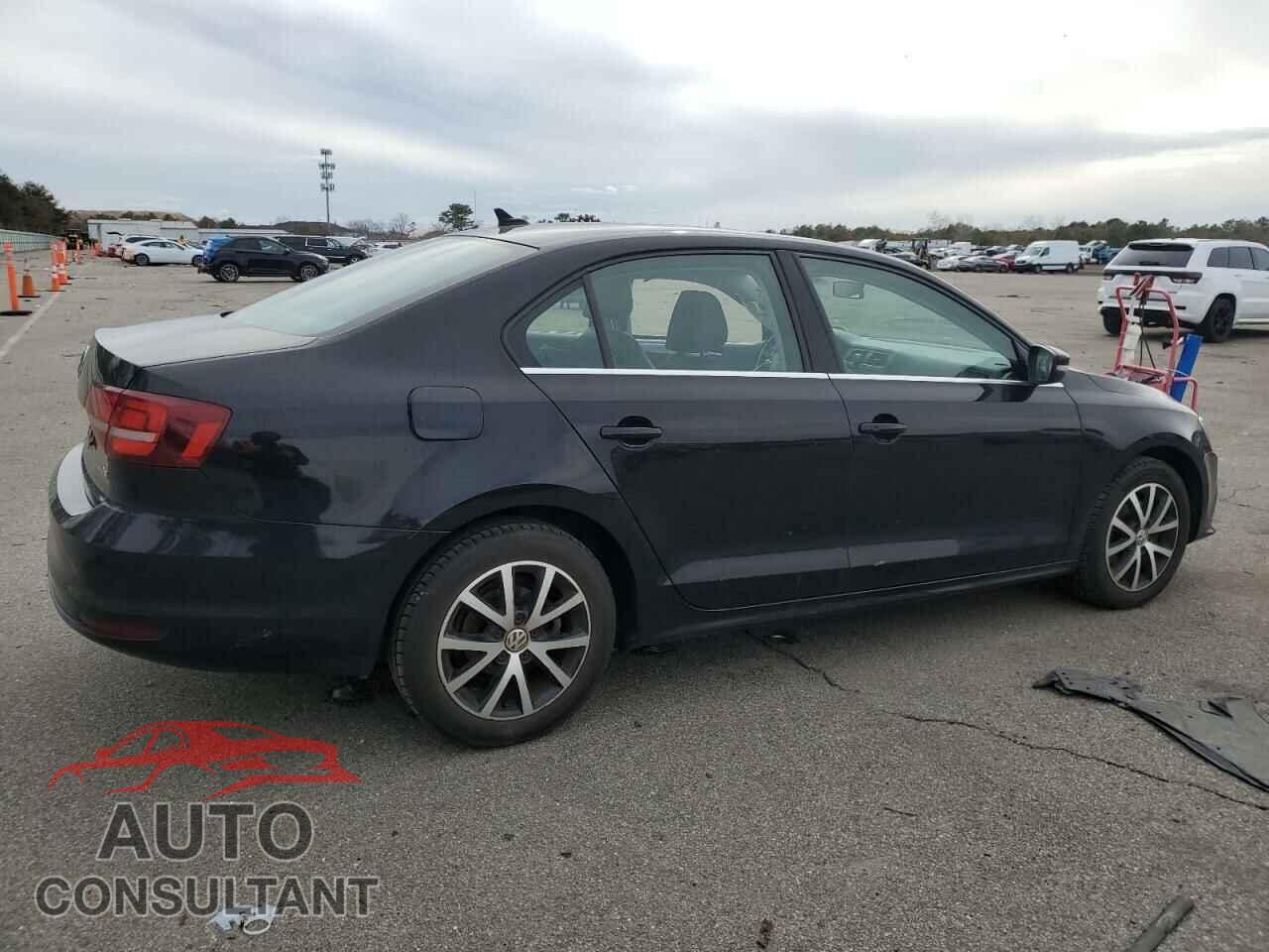VOLKSWAGEN JETTA 2017 - 3VWDB7AJ4HM340933