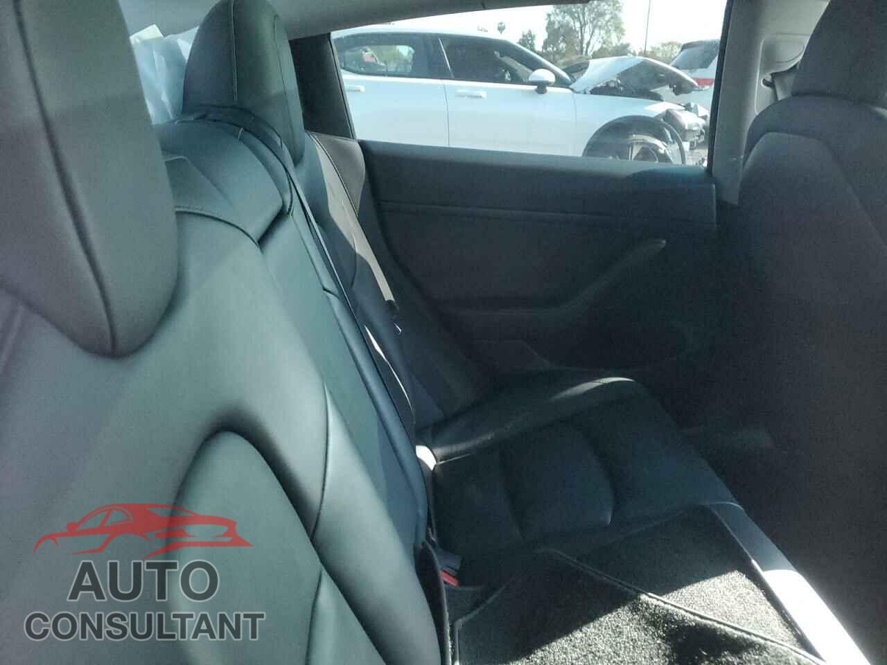 TESLA MODEL 3 2021 - 5YJ3E1EA0MF937198