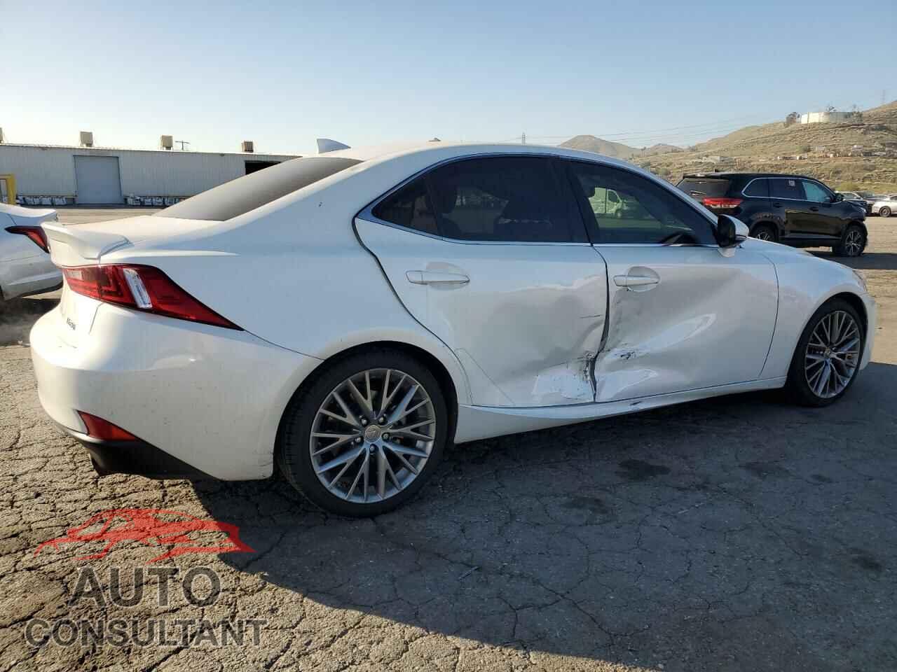 LEXUS IS 2015 - JTHBF1D25F5070600