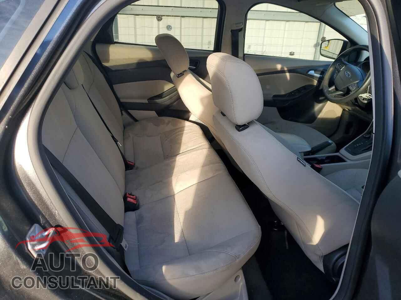 FORD FOCUS 2016 - 1FADP3F23GL397192