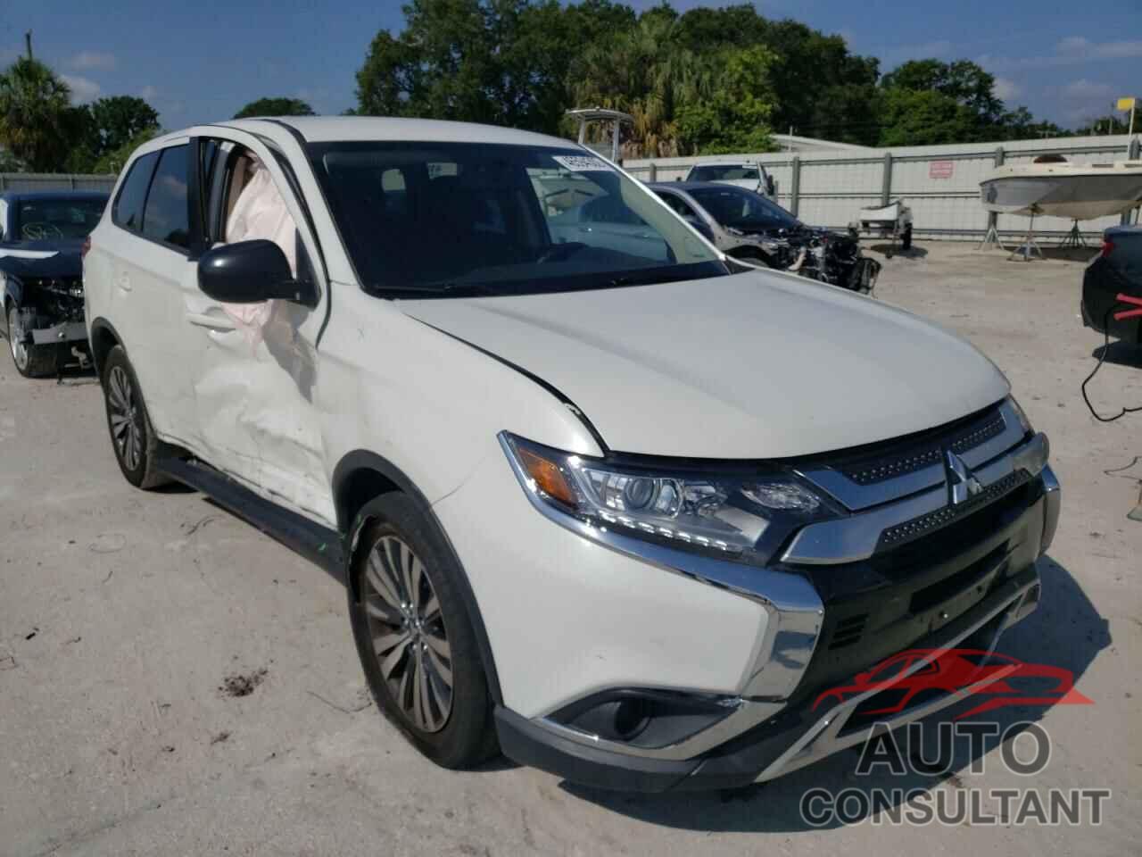 MITSUBISHI OUTLANDER 2019 - JA4AD2A39KZ025842