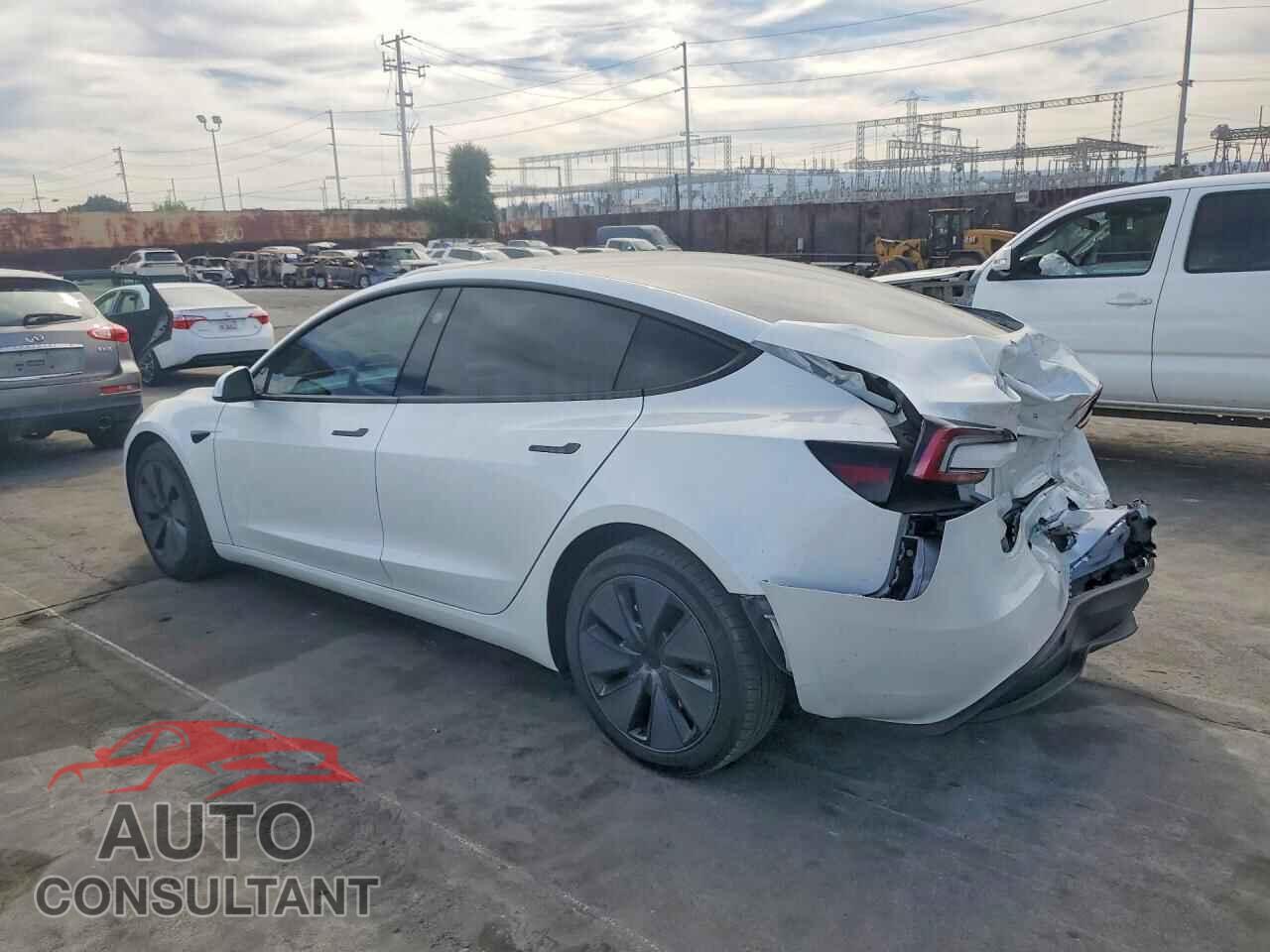 TESLA MODEL 3 2025 - 5YJ3E1EA3SF916133