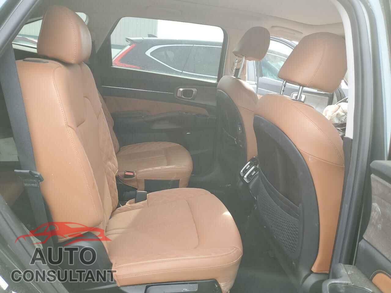 KIA SORENTO 2022 - 5XYRKDLF5NG092099