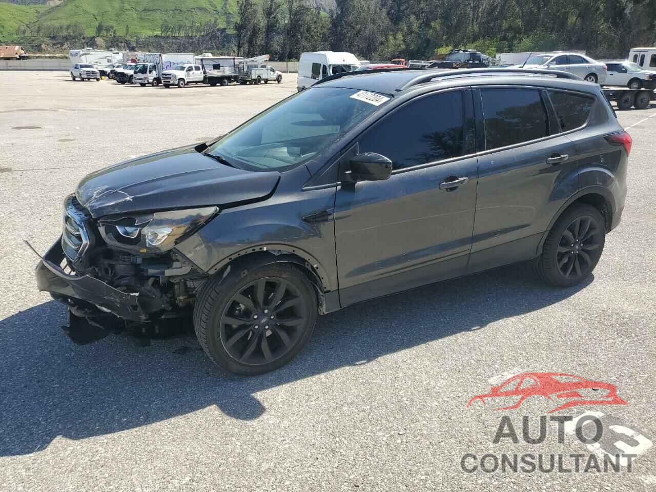 FORD ESCAPE 2019 - 1FMCU0GD5KUB62627