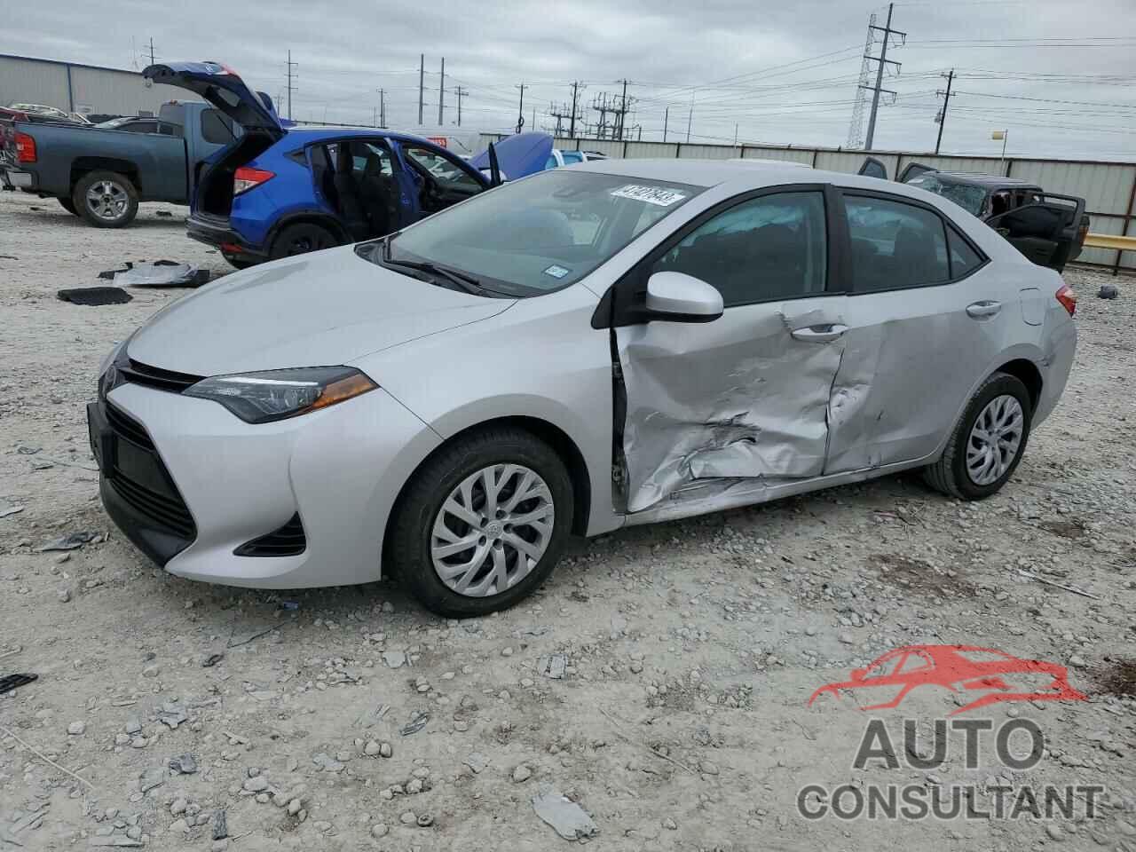 TOYOTA COROLLA 2018 - 2T1BURHE3JC069161