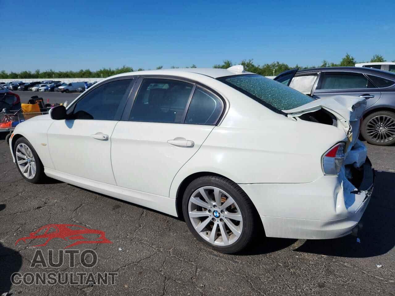BMW 3 SERIES 2011 - WBAPH5G52BNM80051