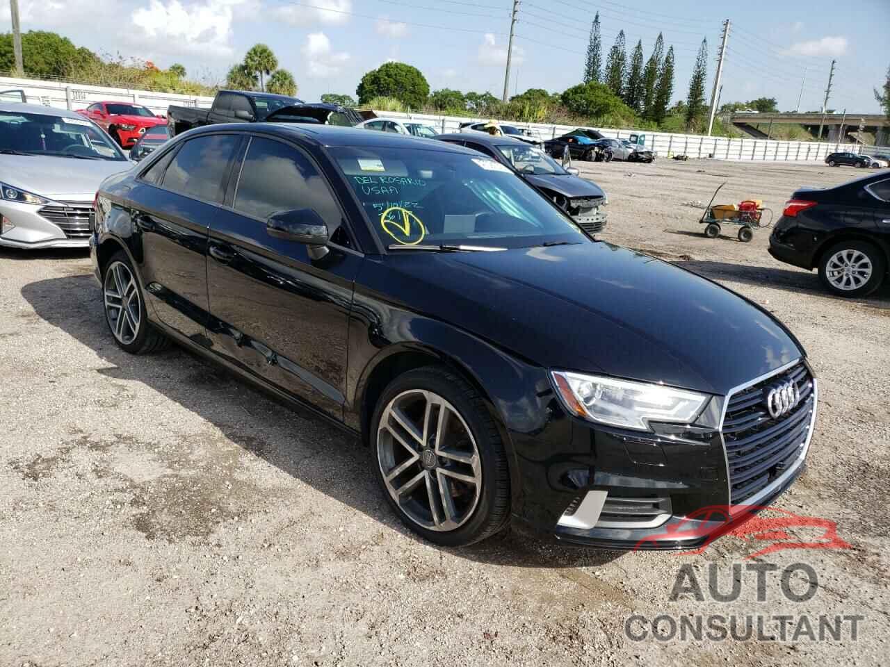 AUDI A3 2018 - WAUAUGFF6J1092527