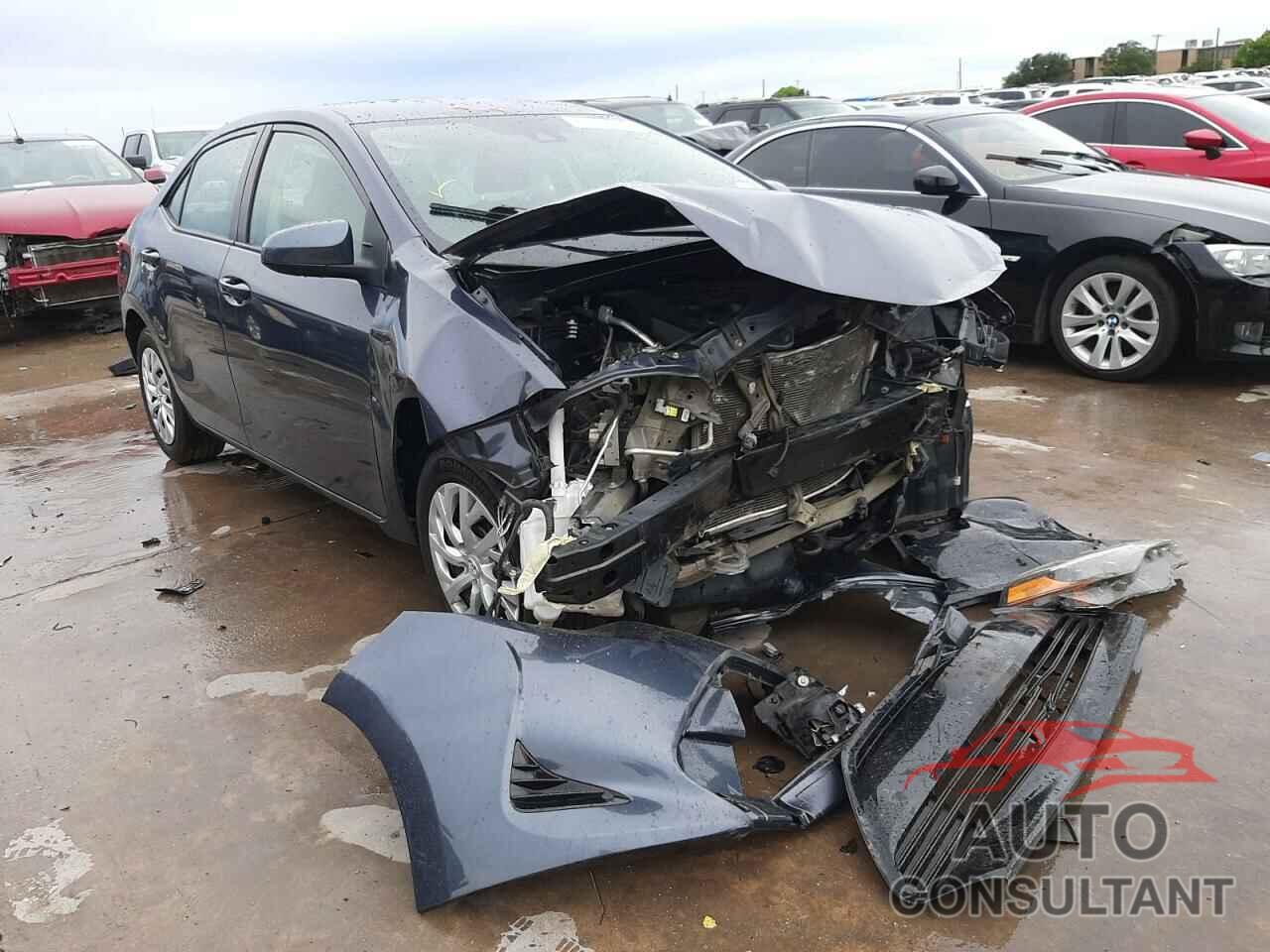 TOYOTA COROLLA 2018 - 5YFBURHE2JP754316