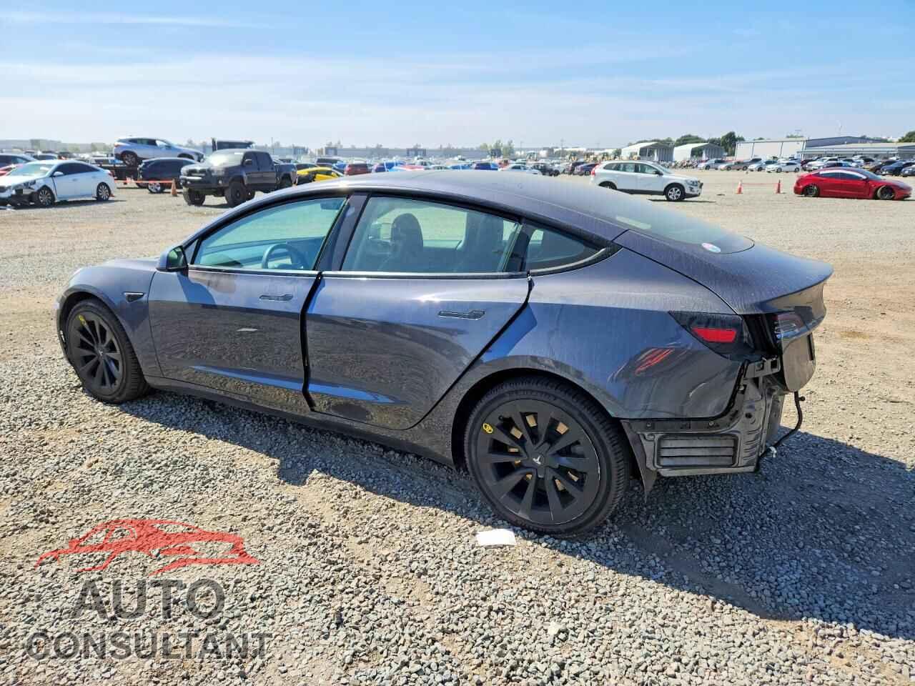 TESLA MODEL 3 2021 - 5YJ3E1EB3MF006011