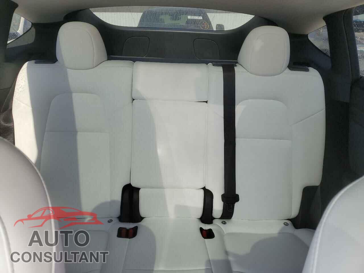 TESLA MODEL Y 2023 - 7SAYGDEE5PF691745