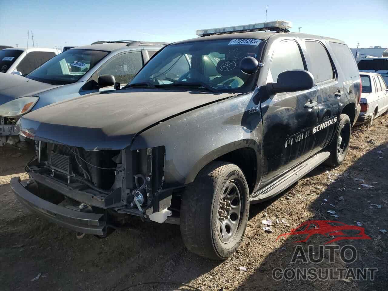 CHEVROLET TAHOE 2013 - 1GNLC2E06DR337886