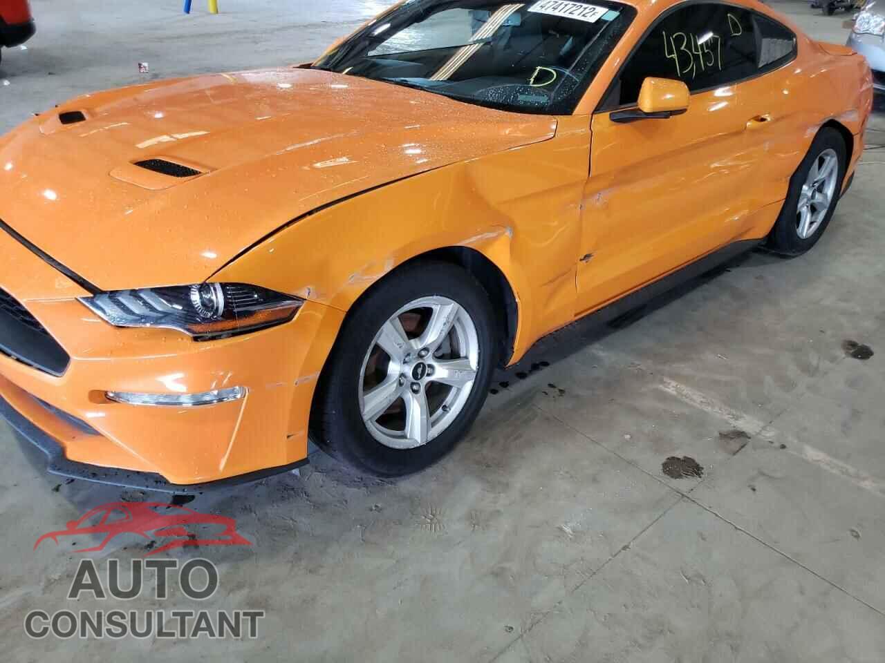 FORD MUSTANG 2018 - 1FA6P8TH7J5179900