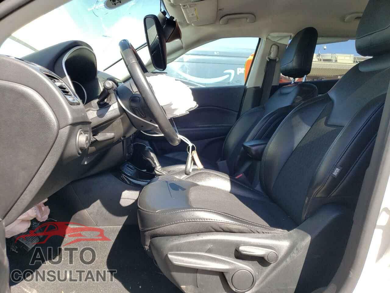 JEEP COMPASS 2019 - 3C4NJCBB3KT726993