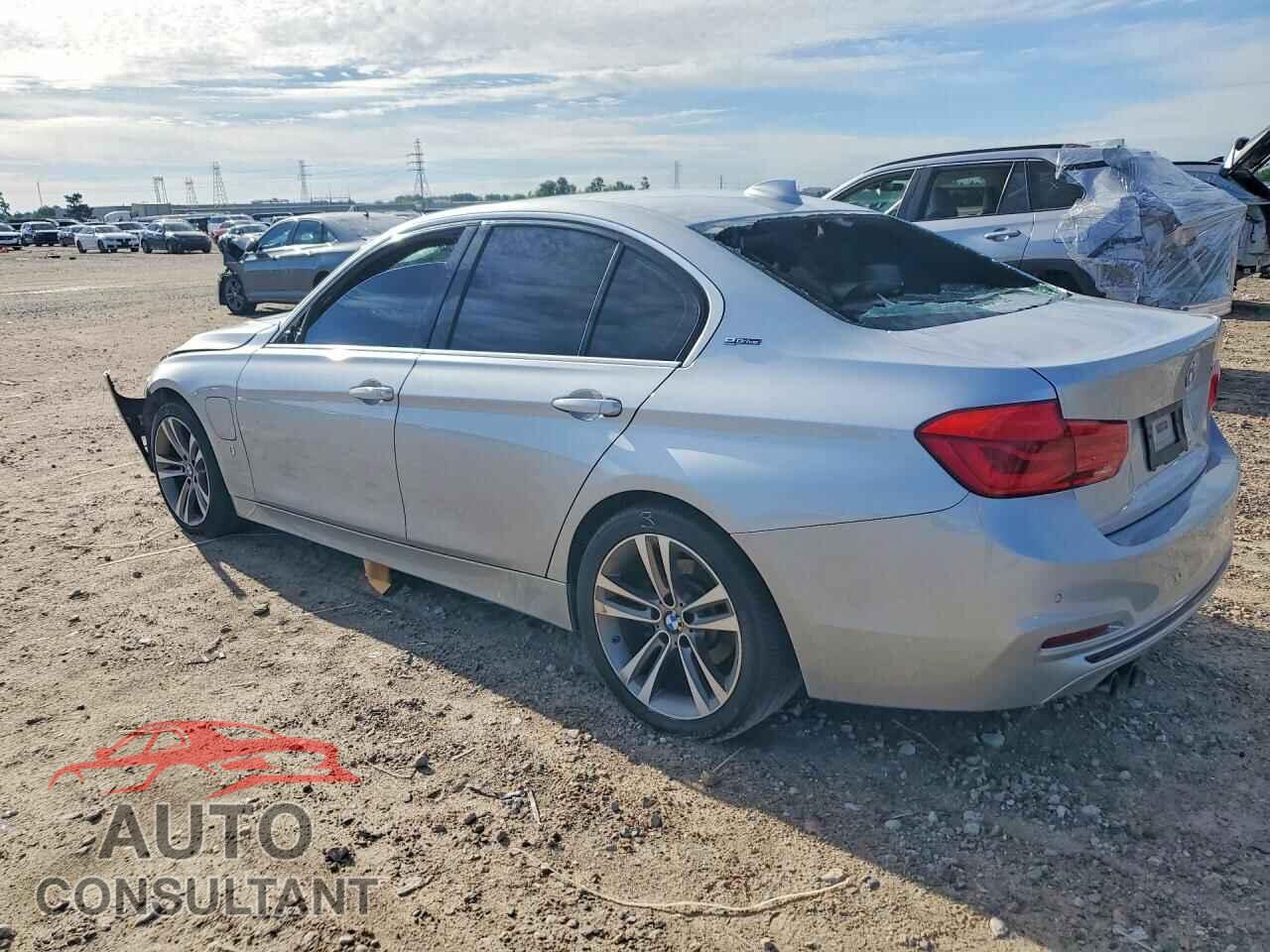 BMW 3 SERIES 2017 - WBA8E1C34HA029908