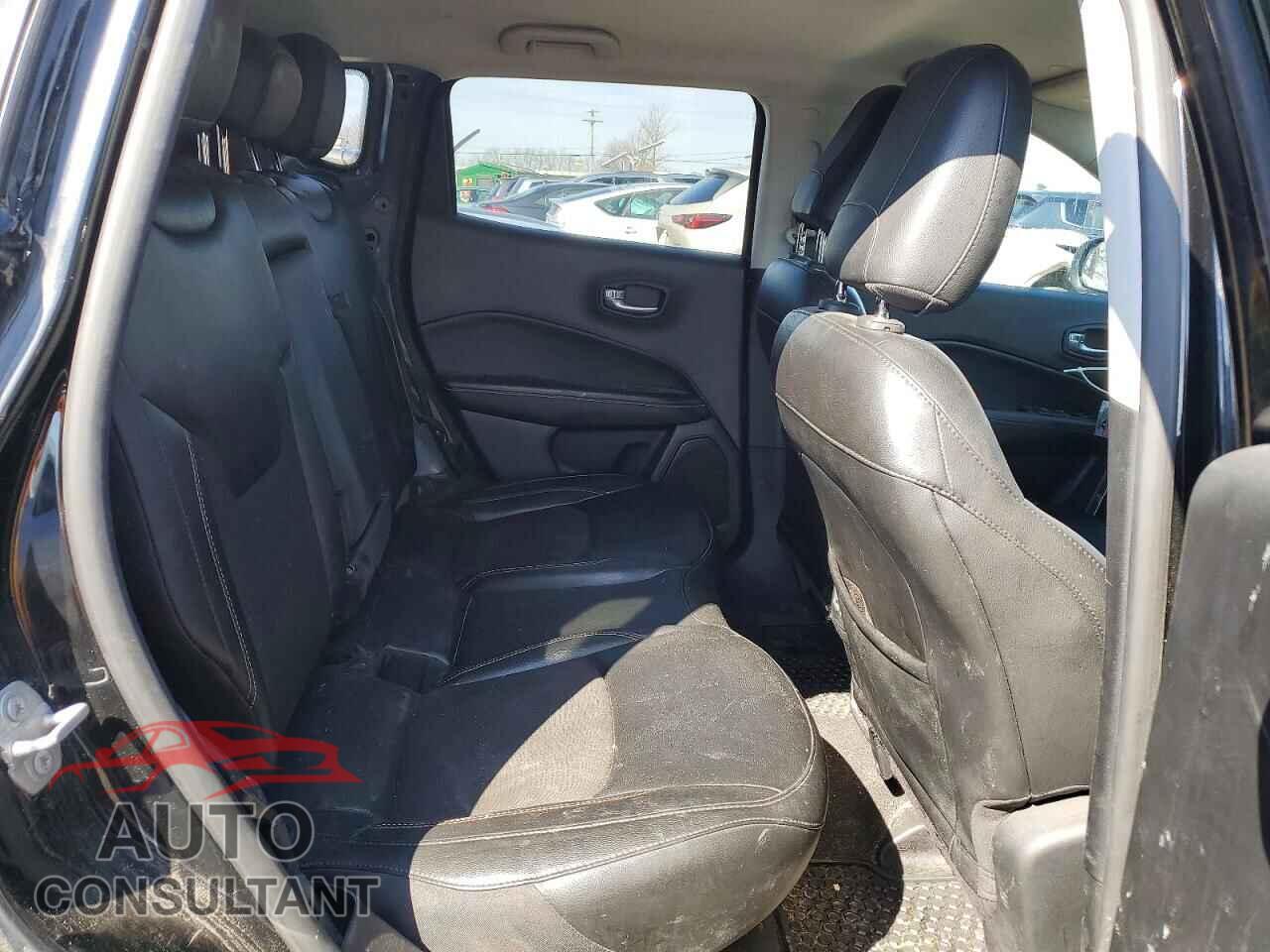 JEEP COMPASS 2020 - 3C4NJDBB2LT256429