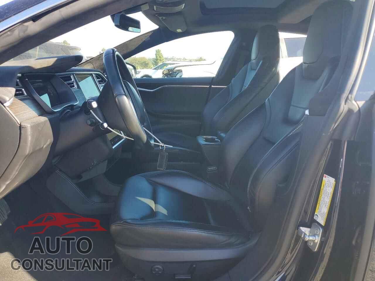 TESLA MODEL S 2015 - 5YJSA1H24FF092516