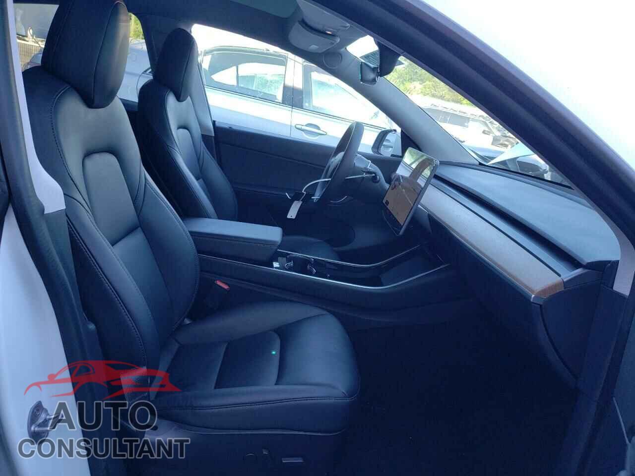 TESLA MODEL Y 2020 - 5YJYGDEEXLF012334