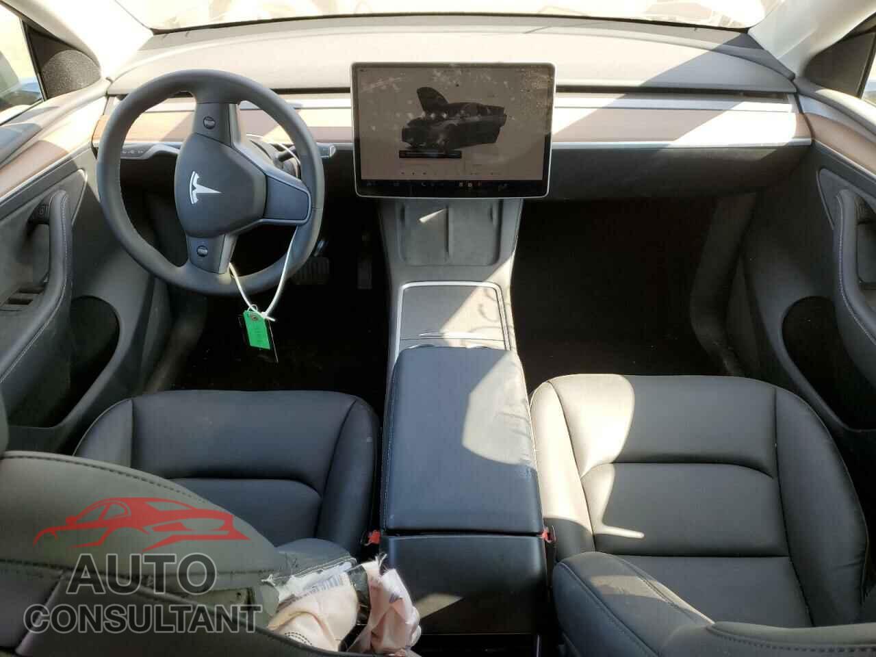 TESLA MODEL Y 2024 - 7SAYGDED7RF163537