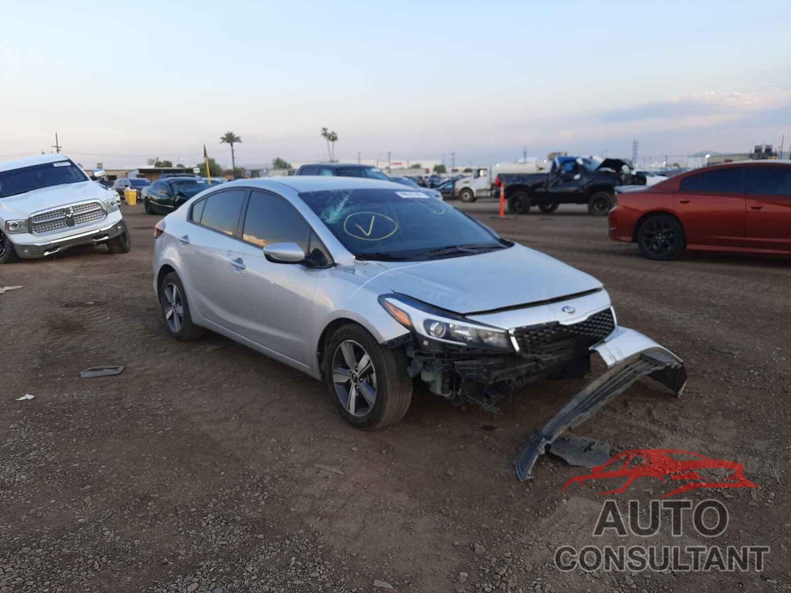 KIA FORTE 2018 - 3KPFL4A77JE234102
