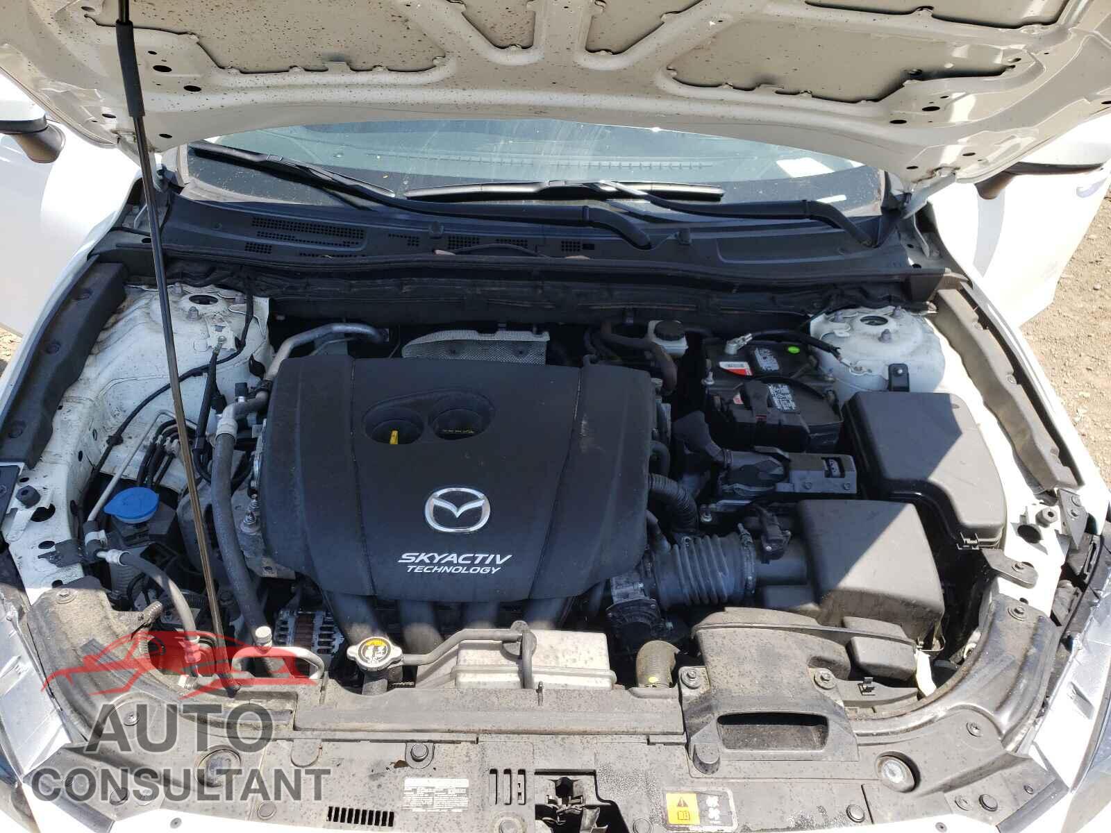 MAZDA 3 2017 - JM1BN1W35H1102143