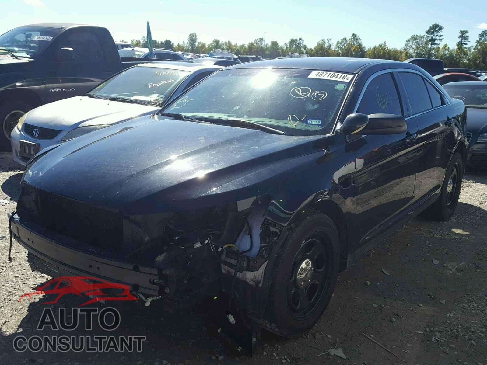 FORD TAURUS 2018 - 1FAHP2MK3JG107399