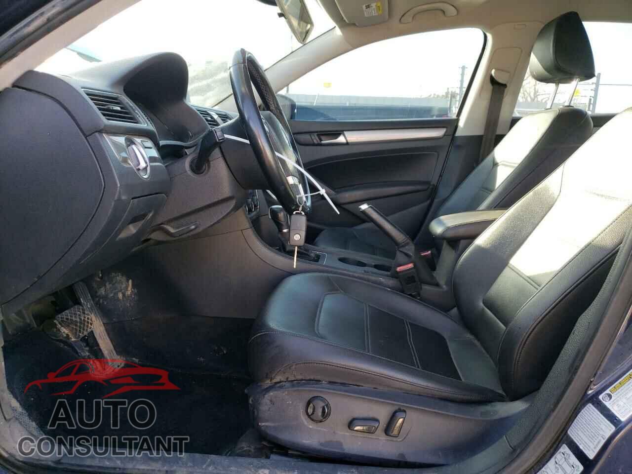 VOLKSWAGEN PASSAT 2015 - 1VWAS7A33FC089373