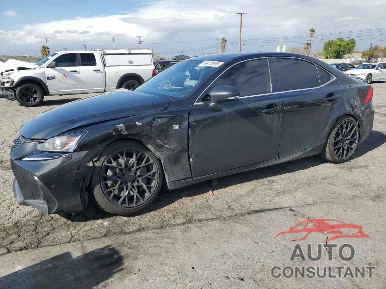 LEXUS IS 2018 - JTHBA1D21J5072626
