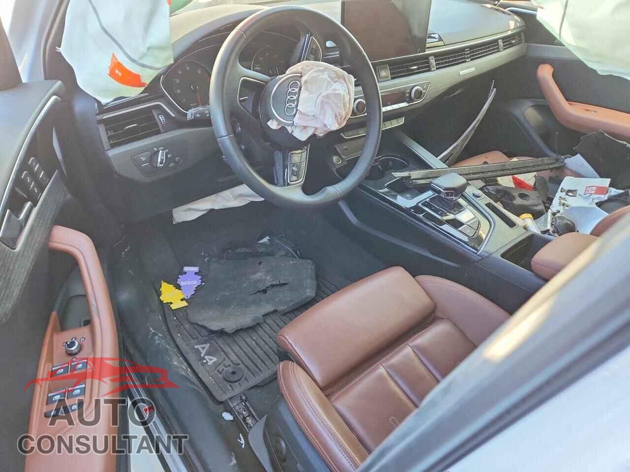 AUDI A4 2023 - WAUDAAF49PN008168