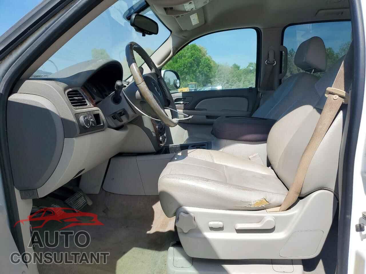 CHEVROLET SUBURBAN 2009 - 1GNFC26J99R167521