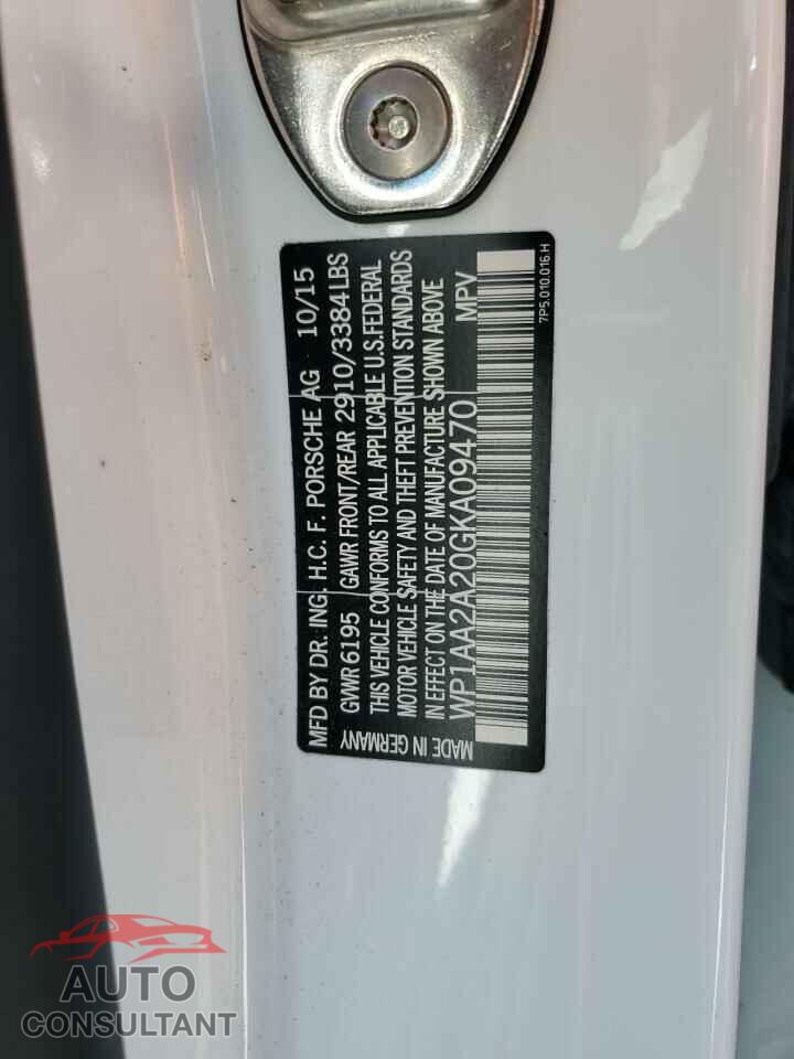 PORSCHE CAYENNE 2016 - WP1AA2A20GKA09470