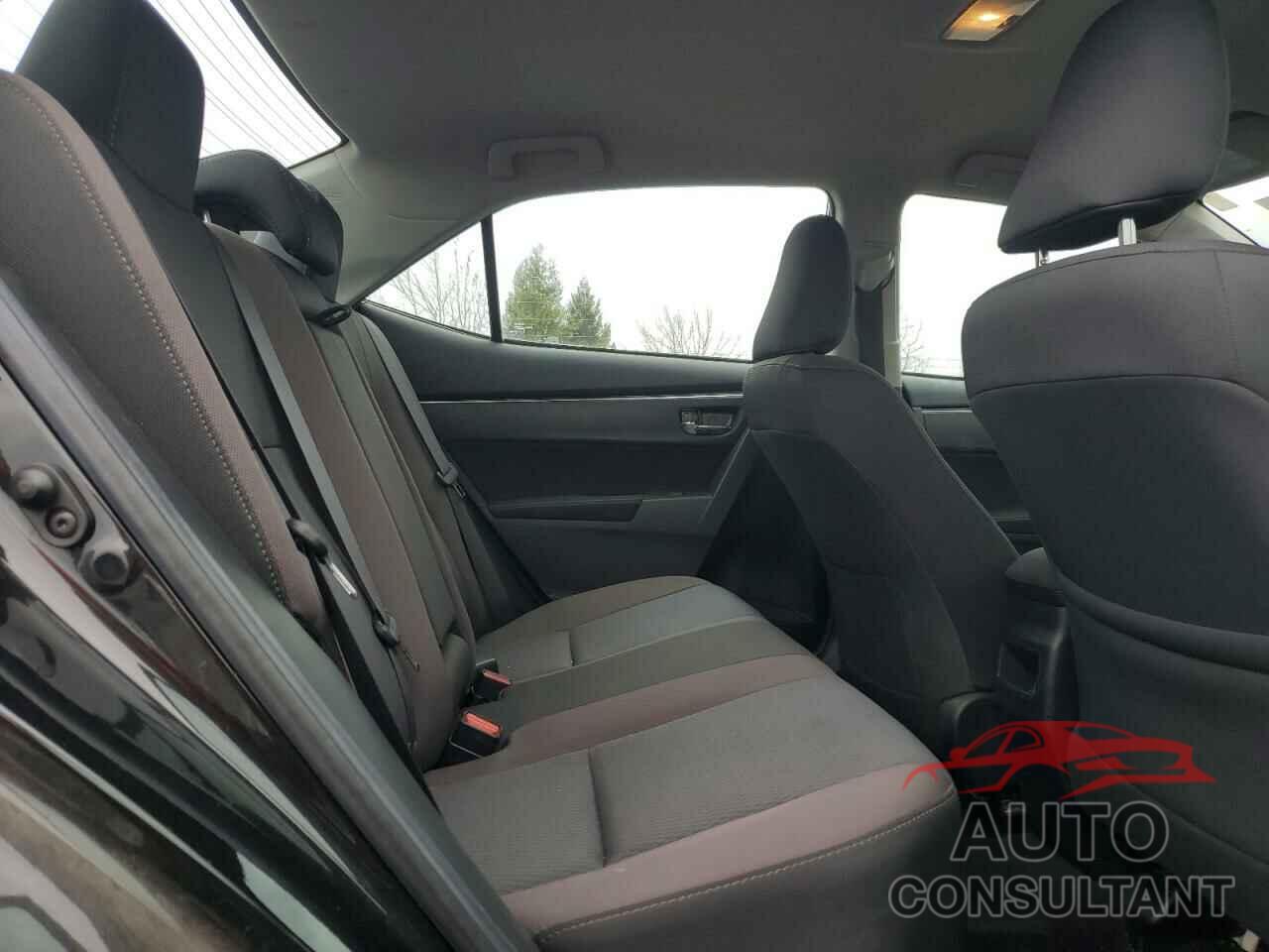 TOYOTA COROLLA 2018 - 2T1BURHE8JC015855