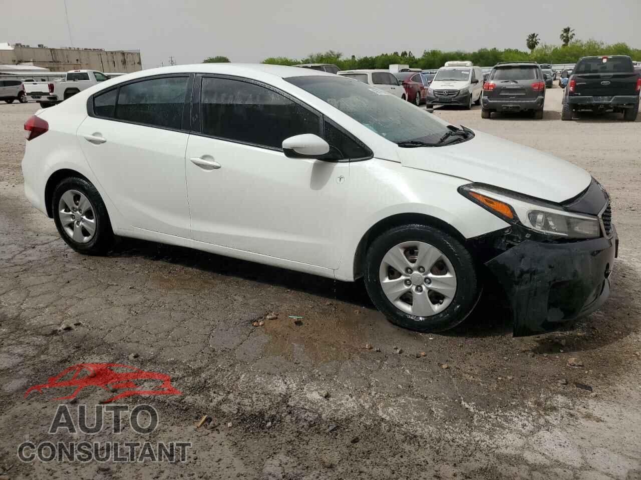 KIA FORTE 2017 - 3KPFK4A74HE026580