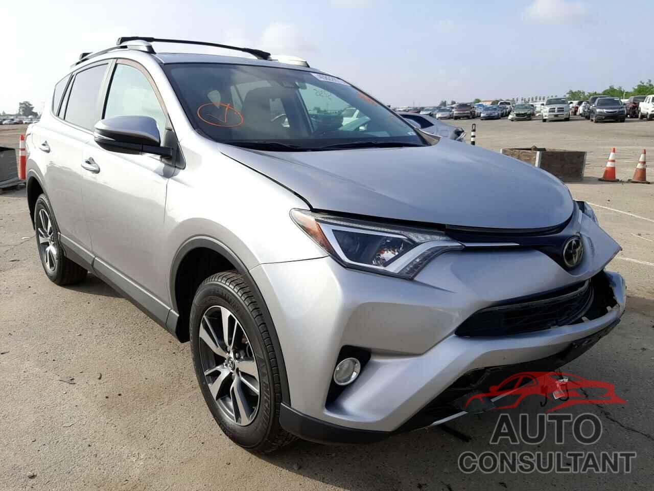 TOYOTA RAV4 2018 - 2T3RFREV7JW709598