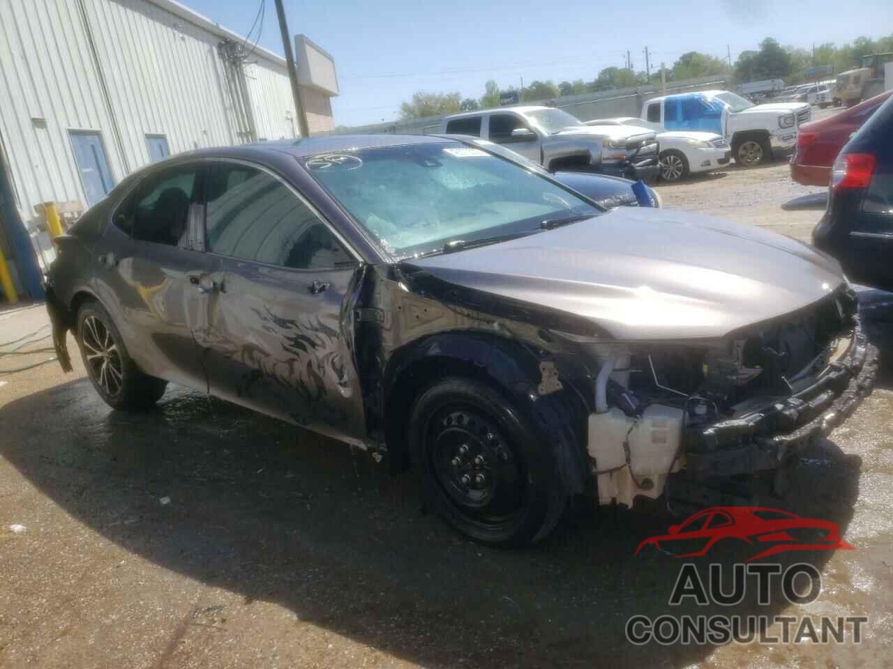 TOYOTA CAMRY 2018 - 4T1B11HK6JU122854