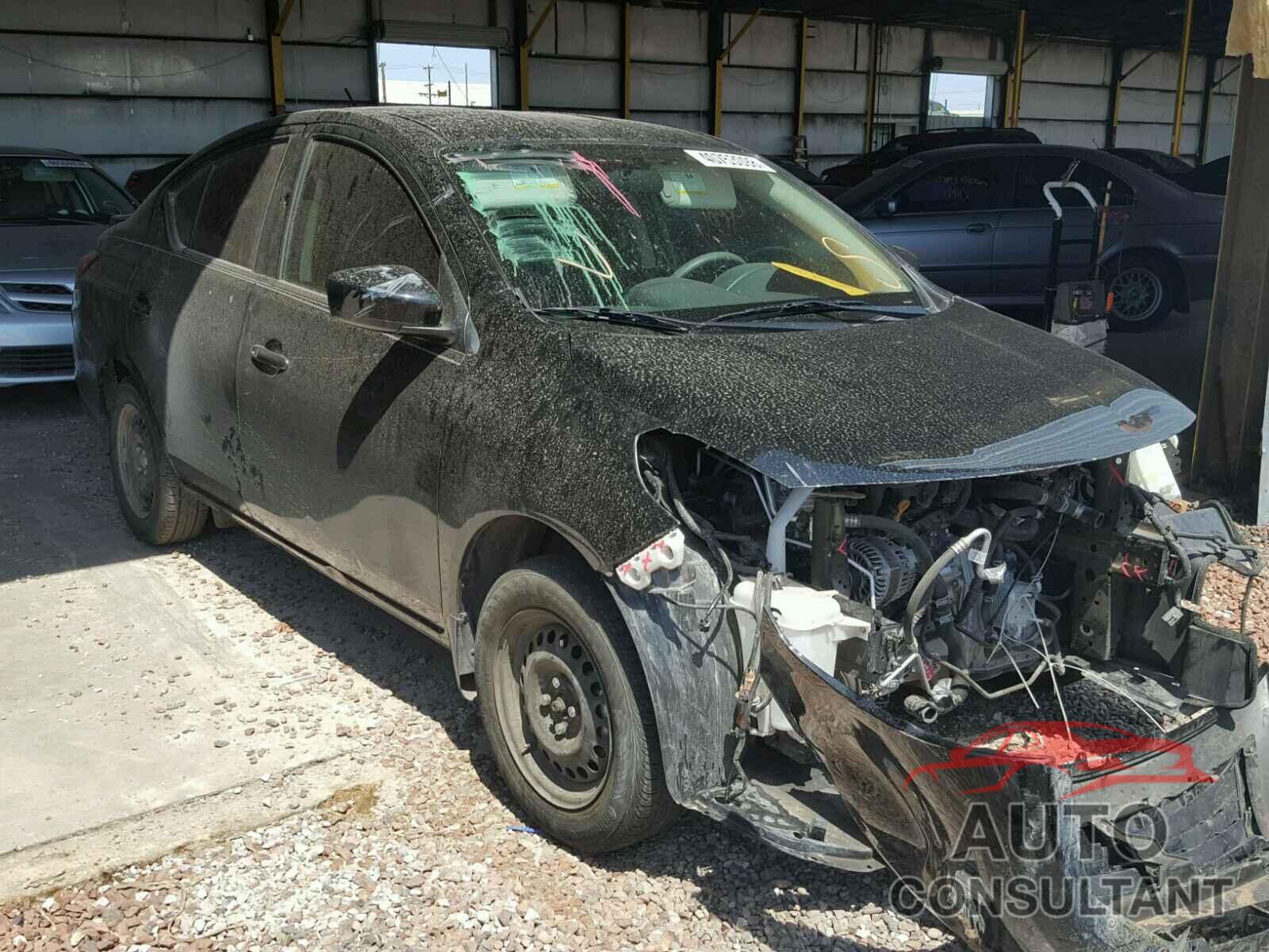 NISSAN VERSA 2017 - 3N1CN7APXHL802818