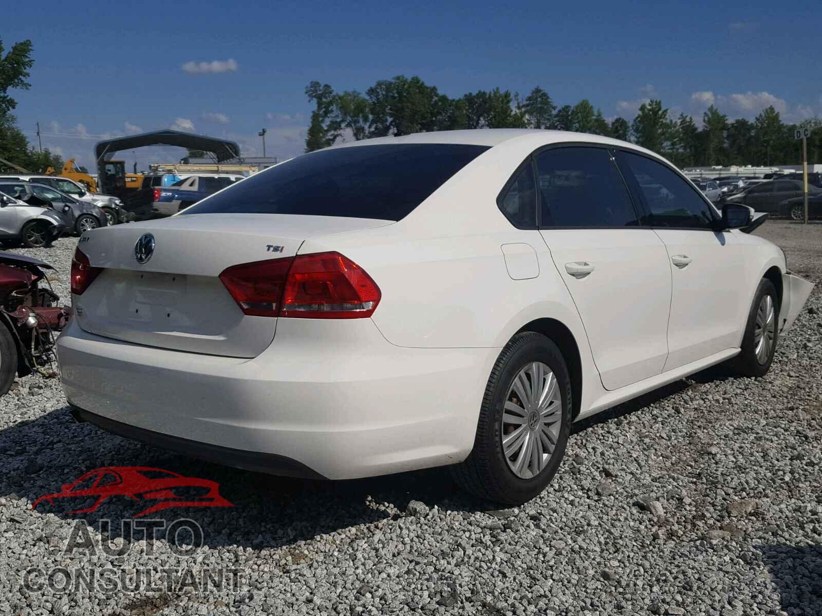 VOLKSWAGEN PASSAT 2015 - 1VWAT7A38FC063073