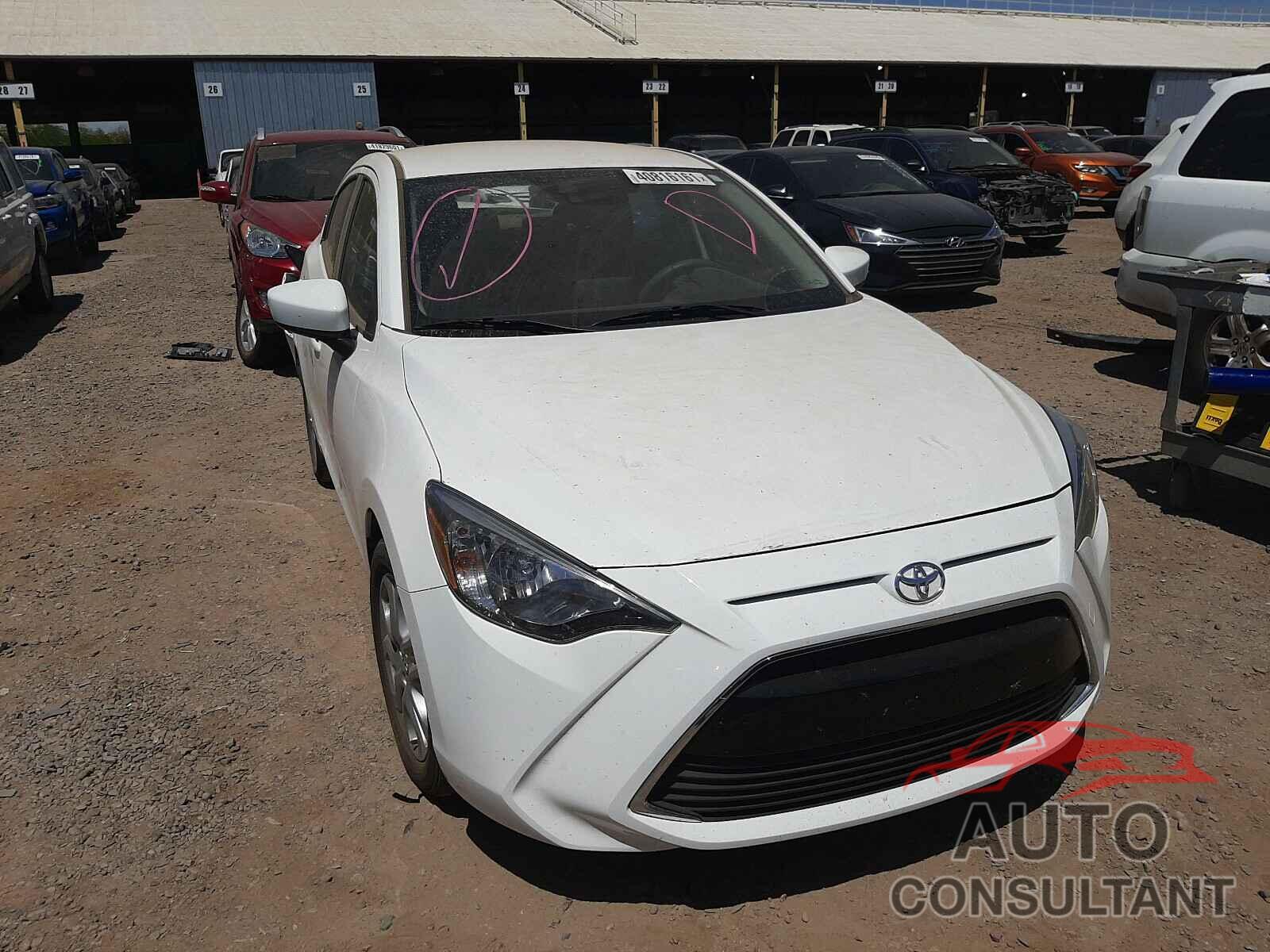 TOYOTA YARIS 2017 - 3MYDLBYV3HY173017