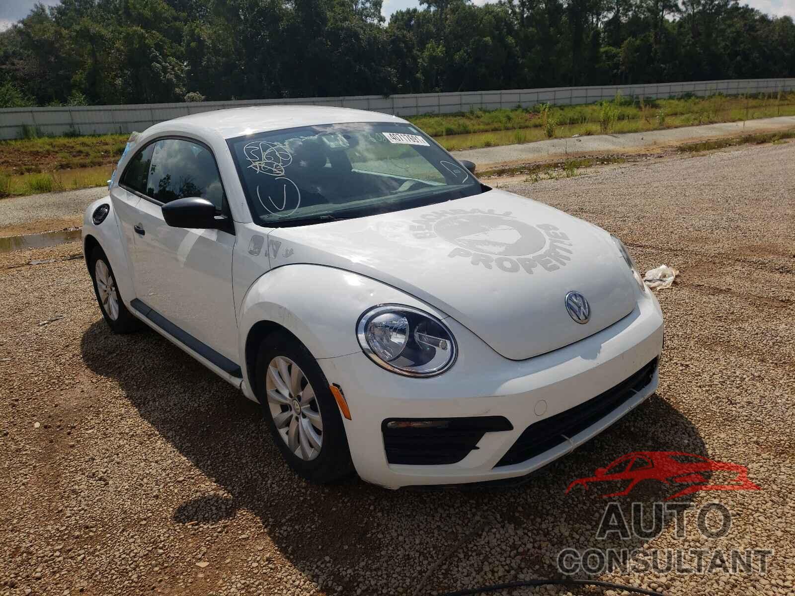 VOLKSWAGEN BEETLE 2018 - 3VWFD7AT8JM717225