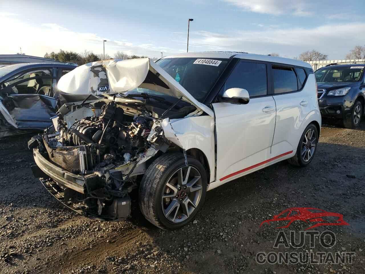 KIA SOUL 2021 - KNDJ63AU4M7789255