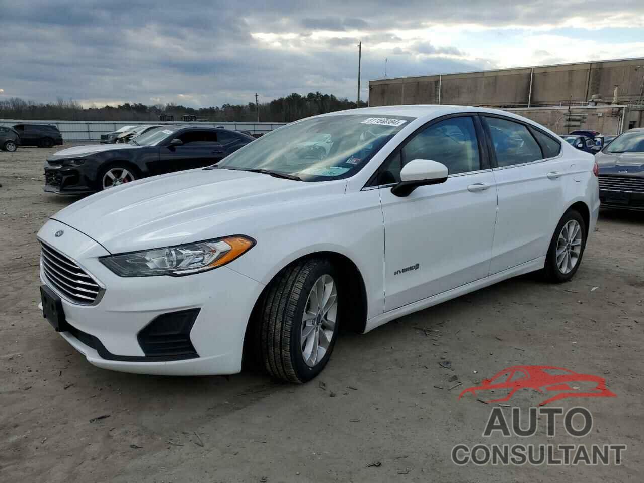 FORD FUSION 2019 - 3FA6P0LUXKR261780