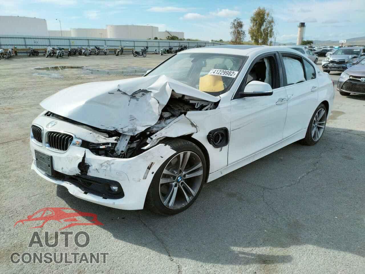 BMW 3 SERIES 2017 - WBA8E1C30HA030098