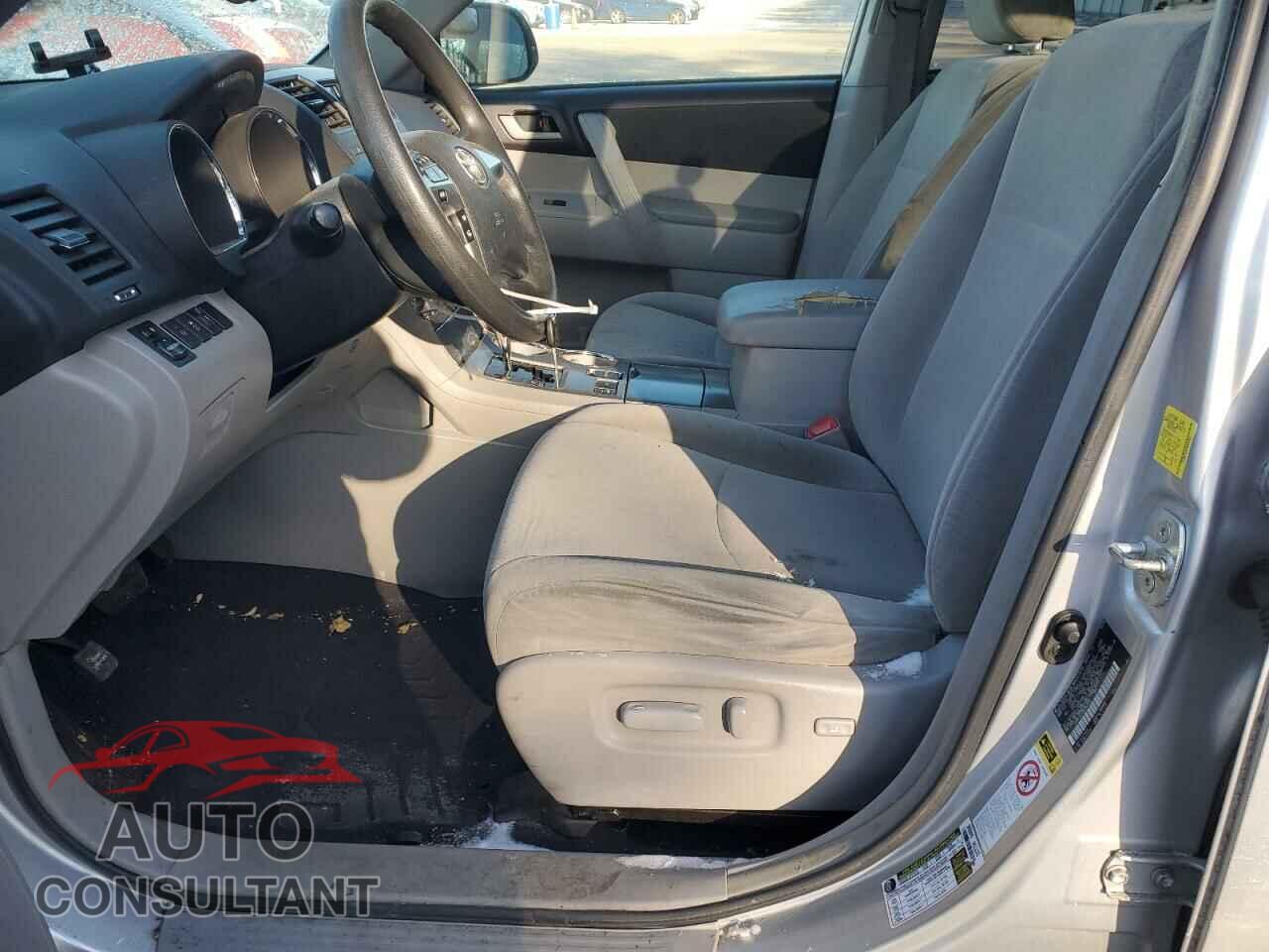TOYOTA HIGHLANDER 2011 - 5TDBK3EH3BS049258