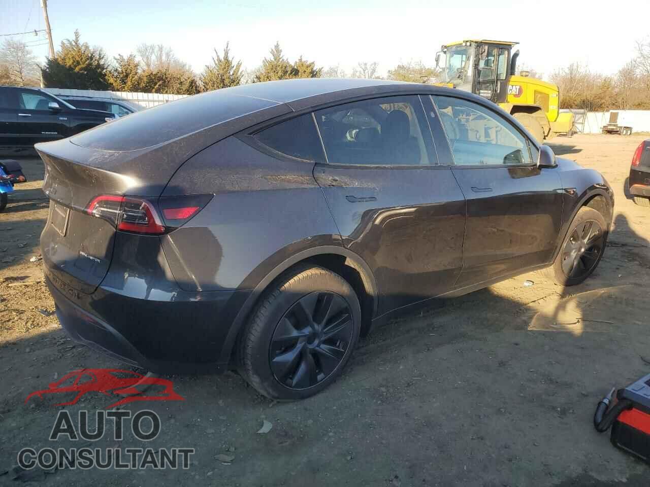 TESLA MODEL Y 2024 - 7SAYGDEE6RF182864